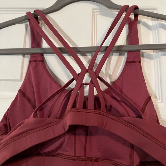 Lululemon 2 in 1 movement tank size 8 - Picture 6 of 7